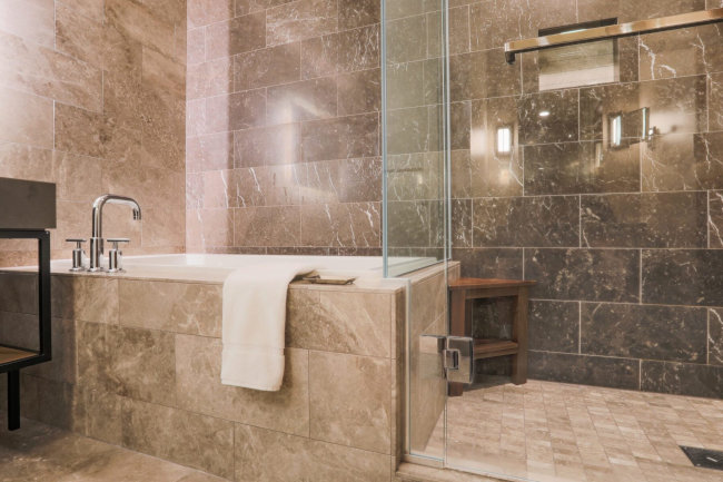 Modern Tile Bathroom Restoration